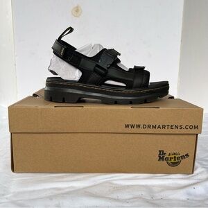 NIB DR MARTENS FORSTER BLACK SANDAL